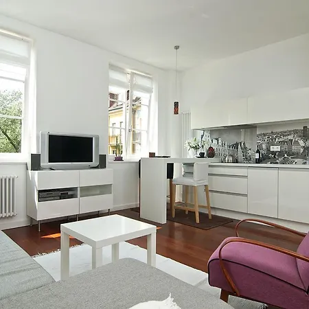 Cozy Pl.solny Apartman
